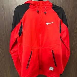 Medium Nike Hyper Elite Jacket